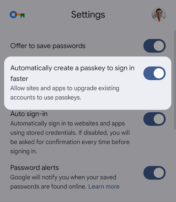 Ustawienia Menedżera haseł Google z przełącznikiem automatycznego tworzenia kluczy dostępu