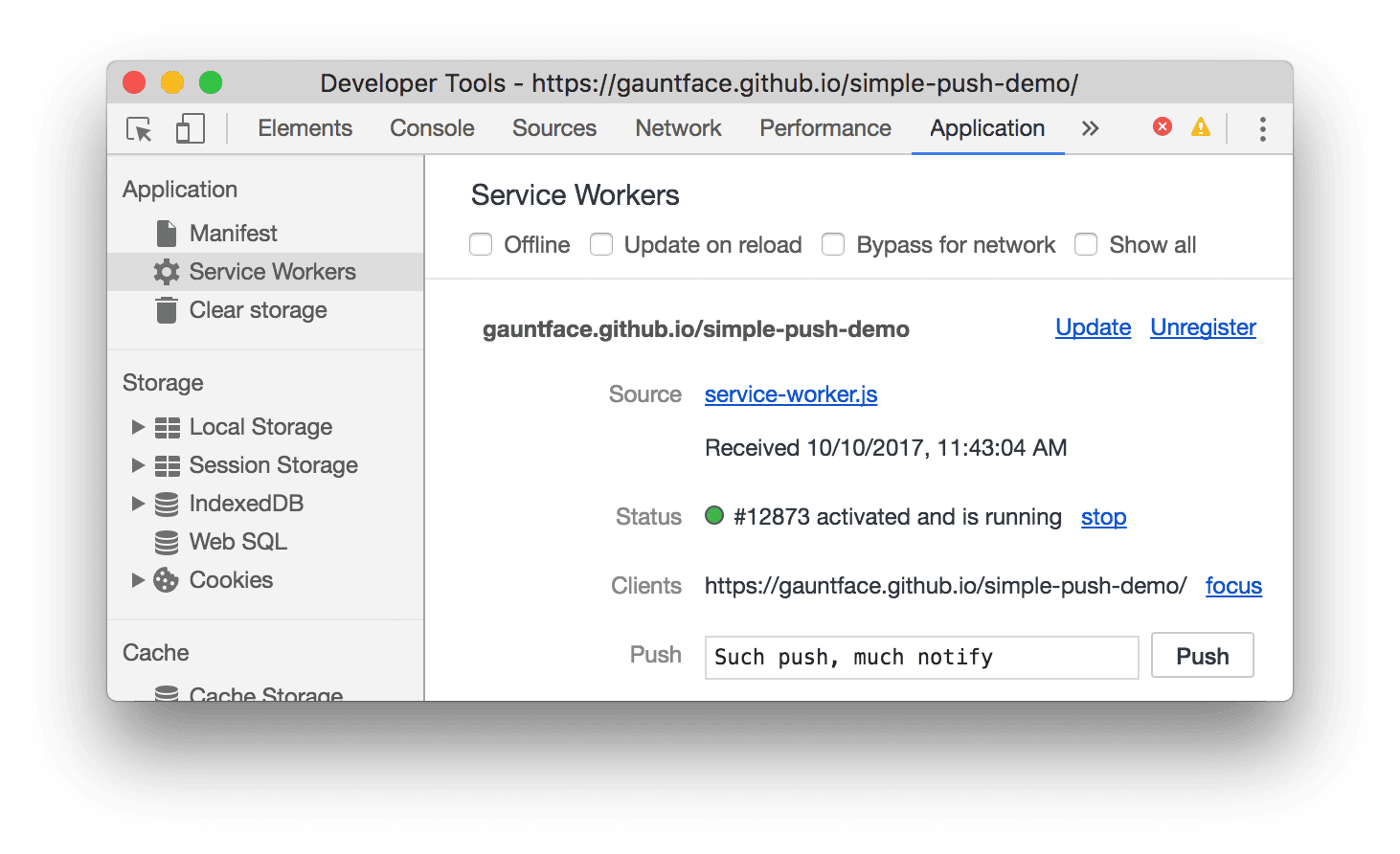 Simula una notificación push con datos personalizados.