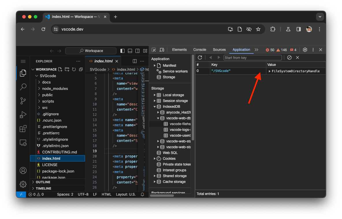 تصحيح أخطاء Visual Studio Code في أدوات مطوري البرامج في Chrome يظهر فيه قسم IndexedDB مع ملف FileSystemHandle المُخزَّن.