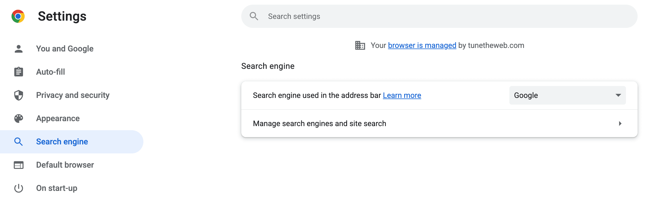 Capture d&#39;écran de la page des paramètres Chrome pour les moteurs de recherche, sur laquelle vous pouvez &quot;Gérer les moteurs de recherche et la recherche sur les sites&quot;