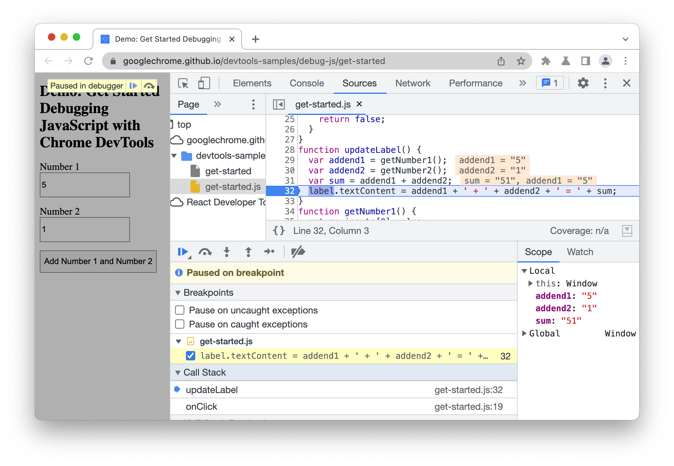 DevTools は 32 行目のコード行ブレークポイントで一時停止します。