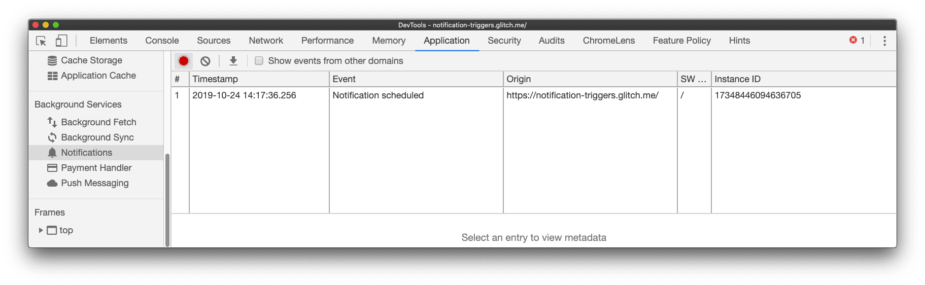 スケジュール設定された通知イベントが、[Application] パネルにある Chrome DevTools の [Notifications] ペインに記録されました。